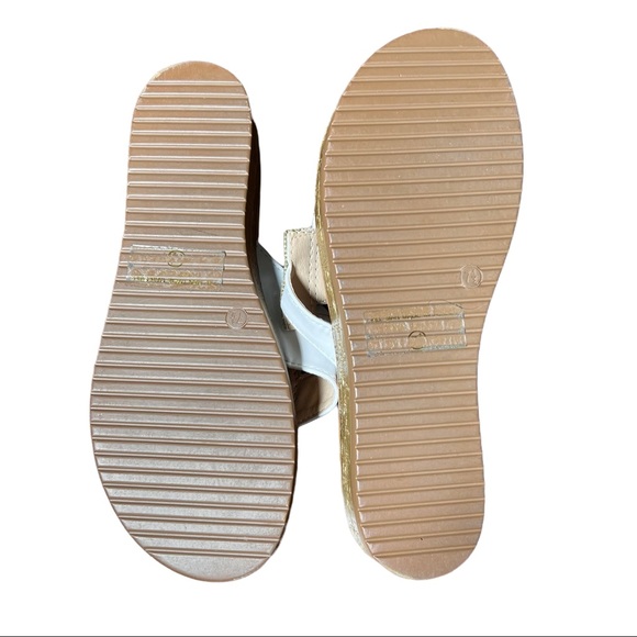 Nature Breeze Jeweled Thong Sandal Size 7.5 NWOT - Picture 6 of 9